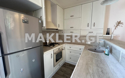  للبيع 4 room  الشقة في منطقة فيرا  in Kostava st. 