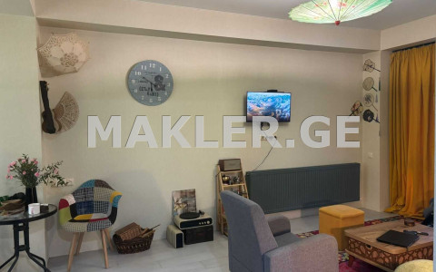  იყიდება 3 ოთახიანი  ბინა ორთაჭალაში  ნადიკვარის ქუჩაზე 