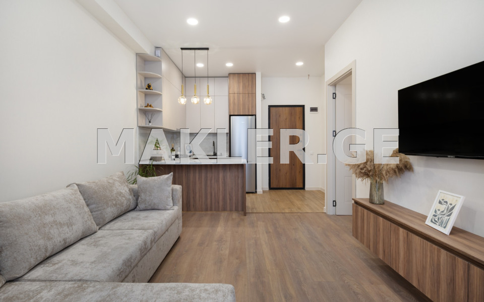  Продается 2 комнатная  Квартира в Исани  на пр. Бери Габриел салоси 