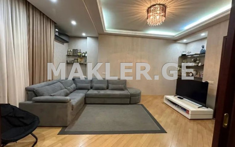  Сдаётся 3 комнатная  Квартира на Вера  на ул. Барнови 