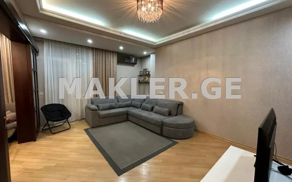  Сдаётся 3 комнатная  Квартира на Вера  на ул. Барнови 