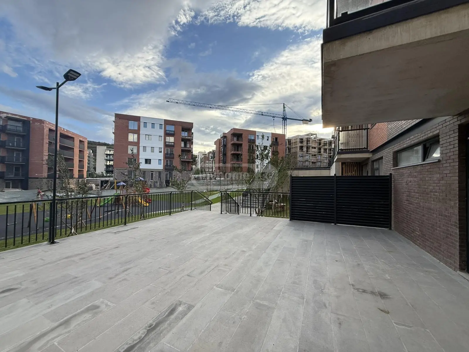  Продается 2 комнатная  Квартира на Озере Лиси  Улица Авто Варази 