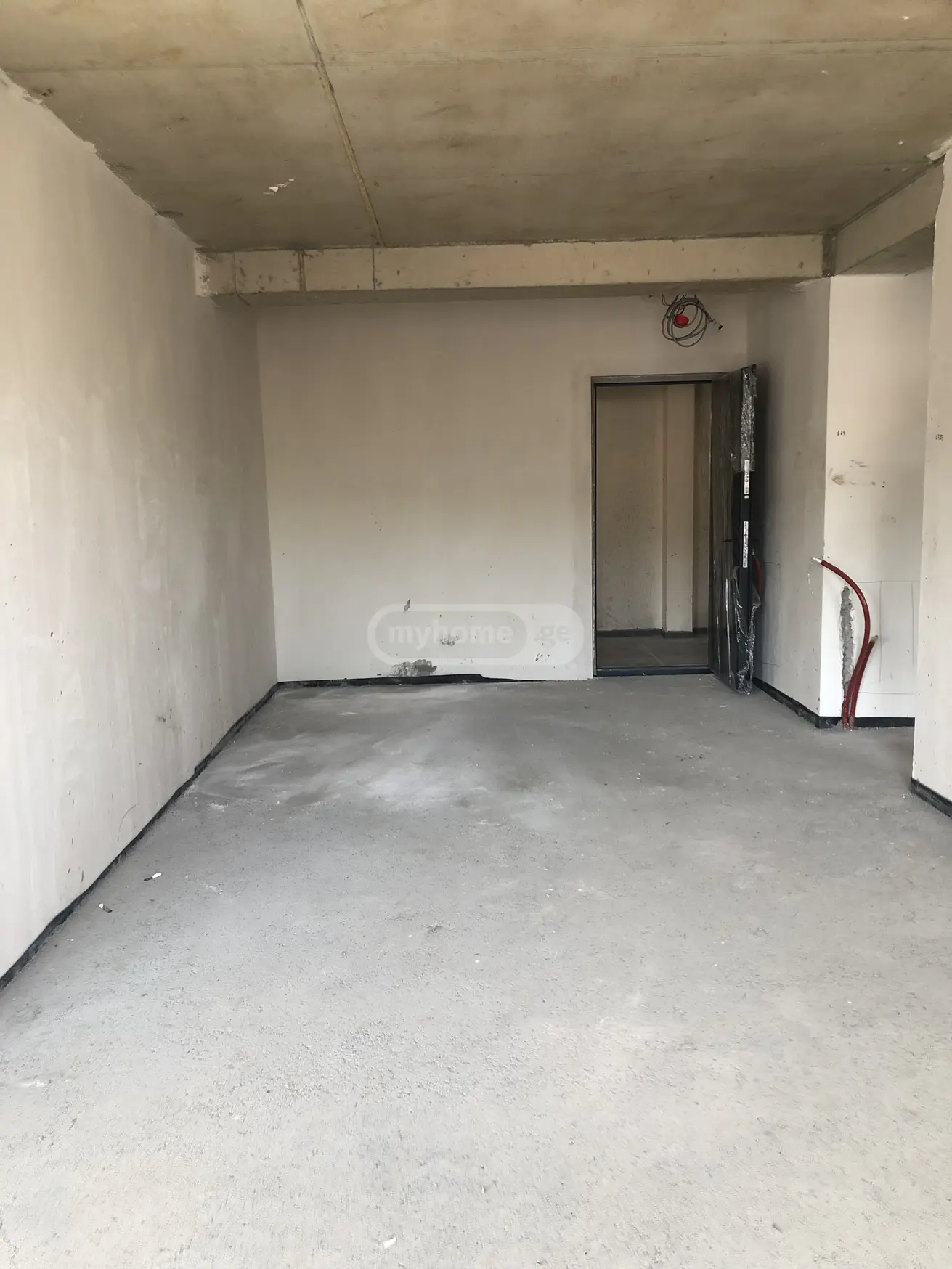  Продается 2 комнатная  Квартира на Озере Лиси  Улица Авто Варази 