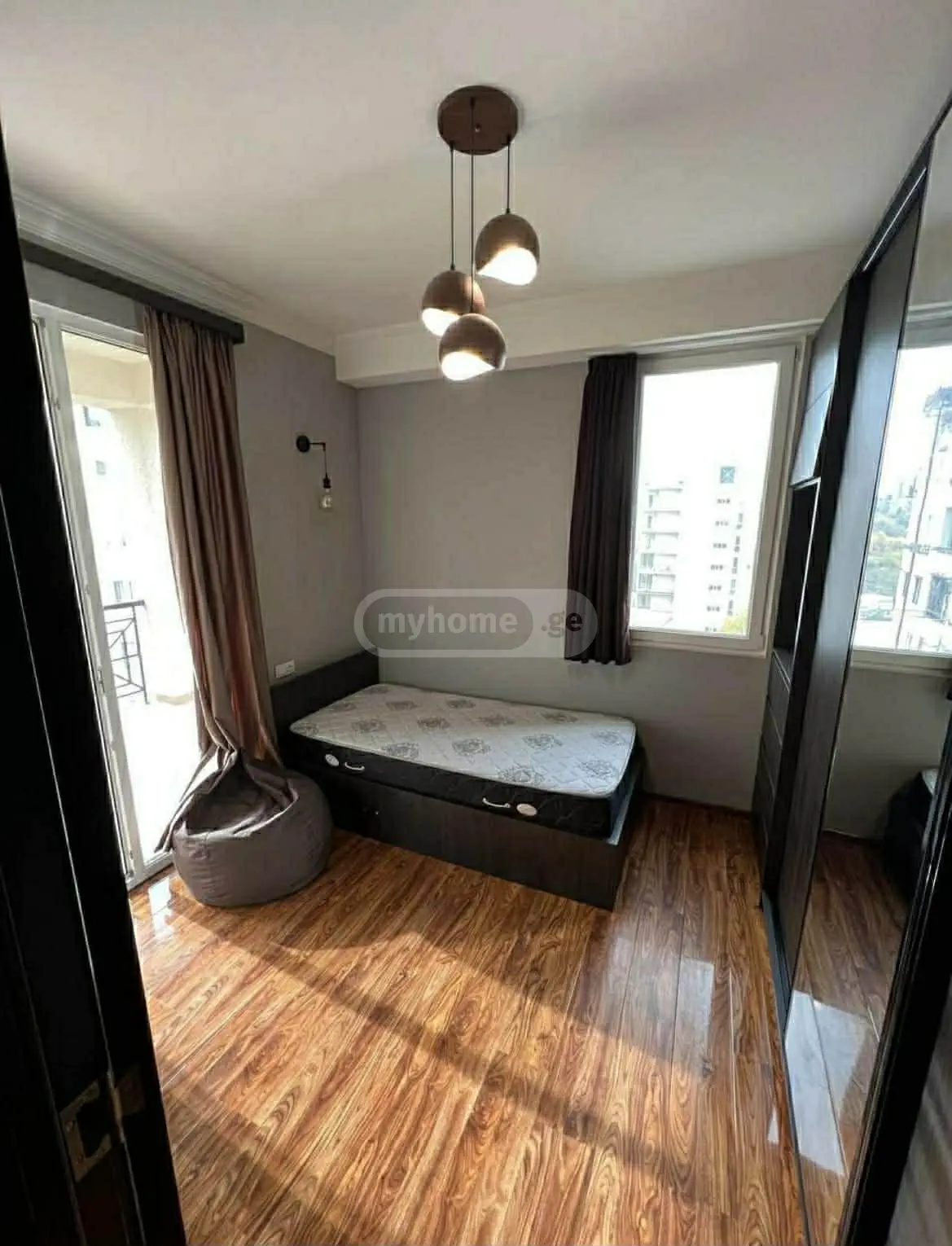  For Rent 3 room  Apartment in Saburtalo dist.  in G. Gabashvili st. 