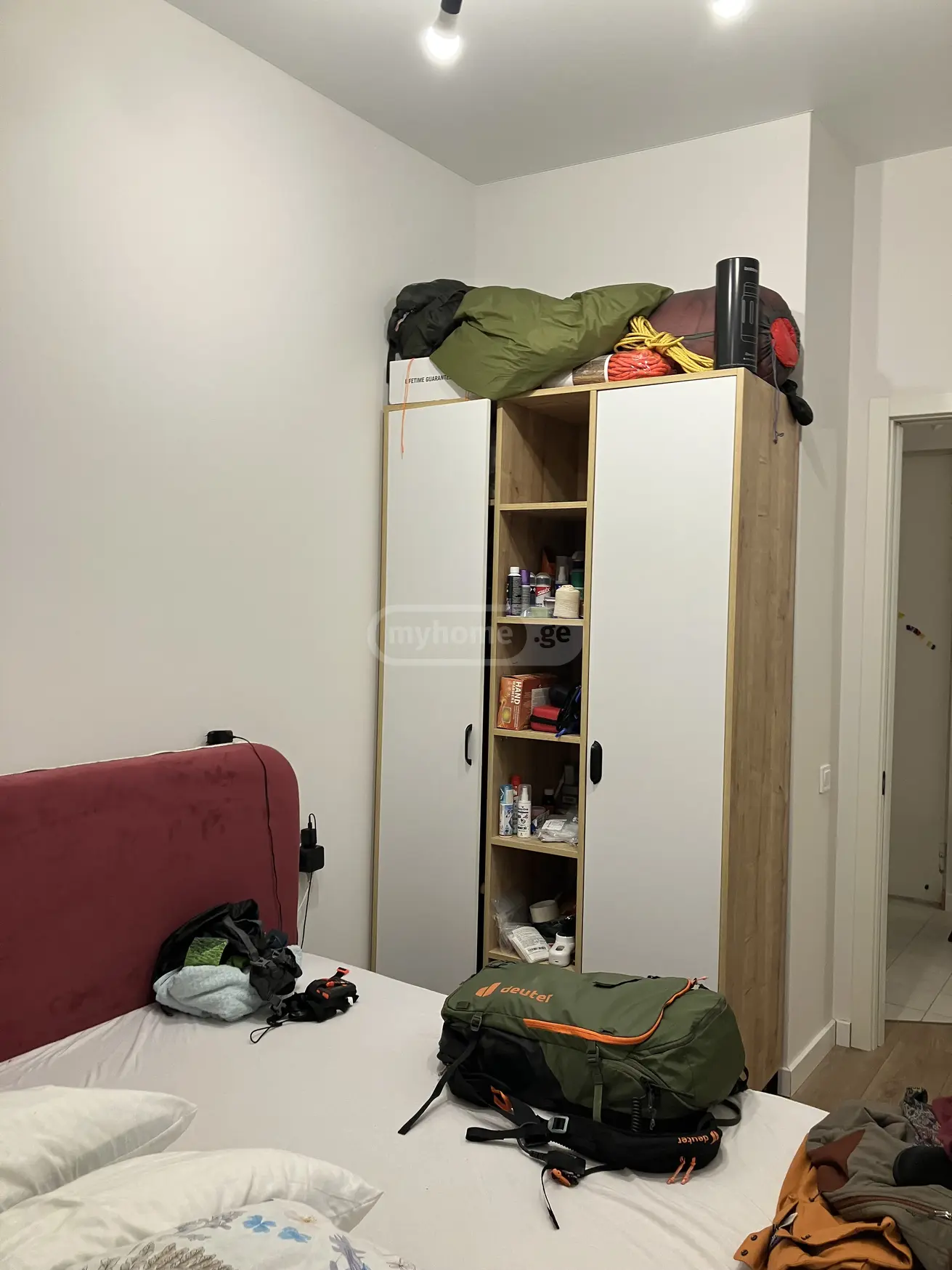  ქირავდება 3 ოთახიანი  ბინა ვაკეში  ატენის  ქუჩაზე 