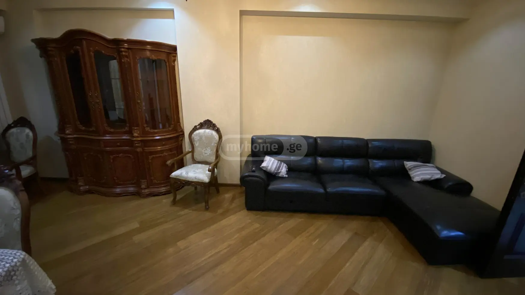  For Rent 3 room  Apartment in Saburtalo dist.  in Vazha-pshavela avenue 