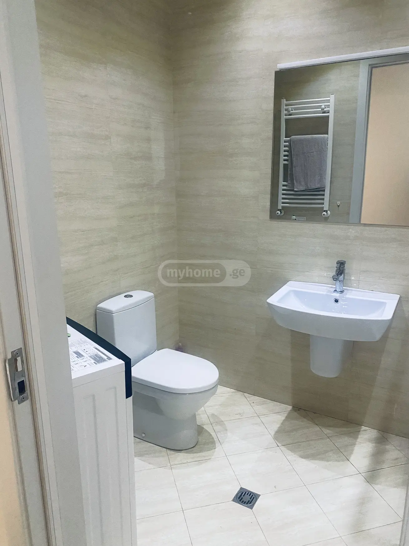  Сдаётся 3 комнатная  Квартира на Вера  на ул. Кучишвили 