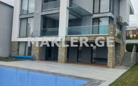  For Sale 560 m² space Private House in Saburtalo dist.