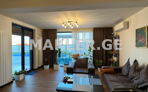  For Sale 560 m² space Private House in Saburtalo dist.