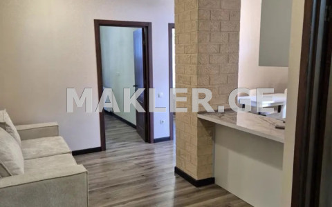  ქირავდება 3 ოთახიანი  ბინა ვეძისში  ისაკაძის ქუჩაზე 