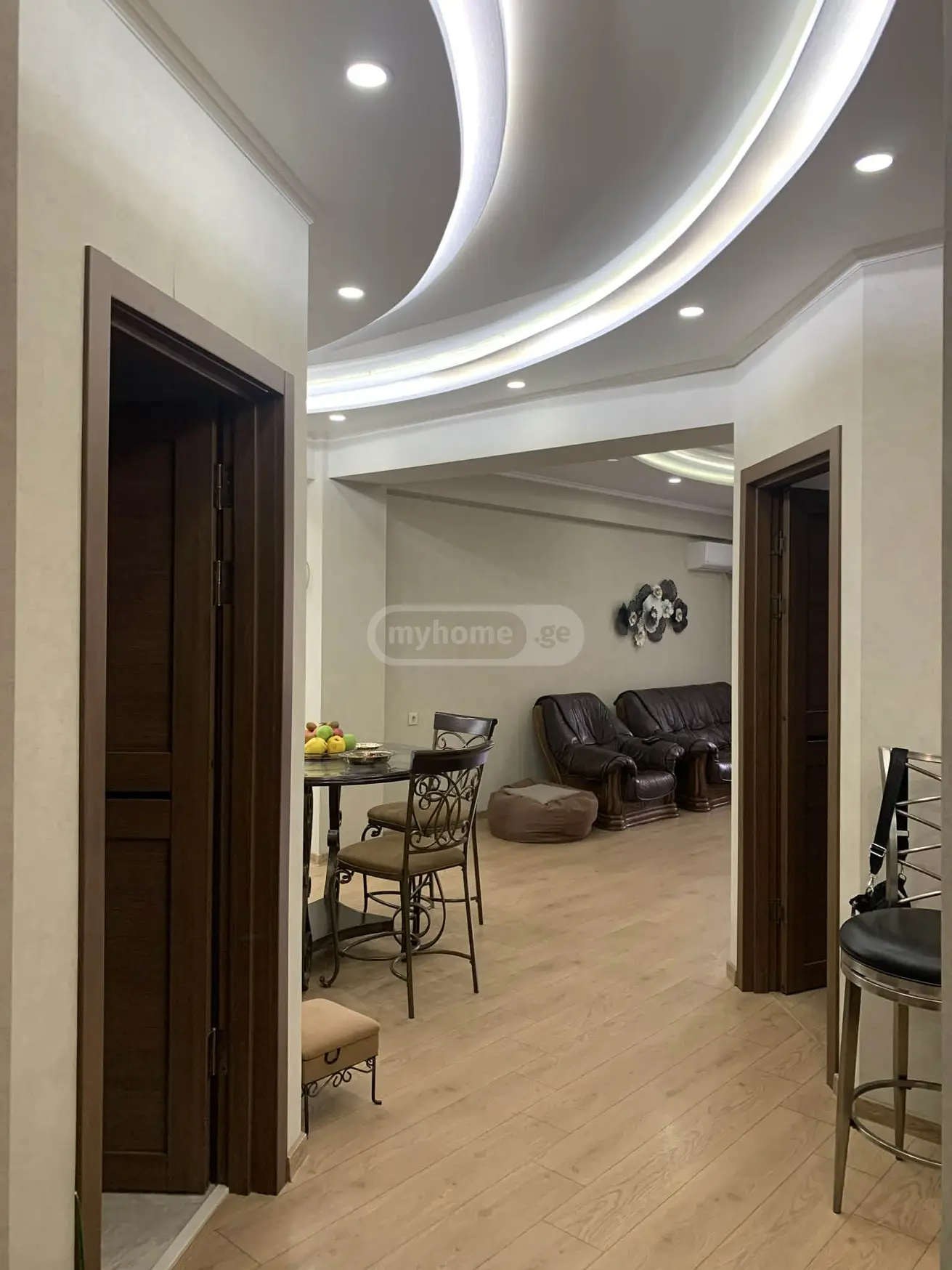  For Rent 3 room  Apartment in Saburtalo dist.  in O. Lortkipanodze st. 