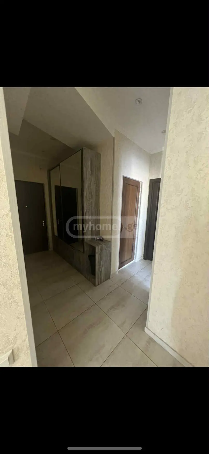  ქირავდება 3 ოთახიანი  ბინა საბურთალოზე  ს.ჩიქოვანის ქუჩაზე 