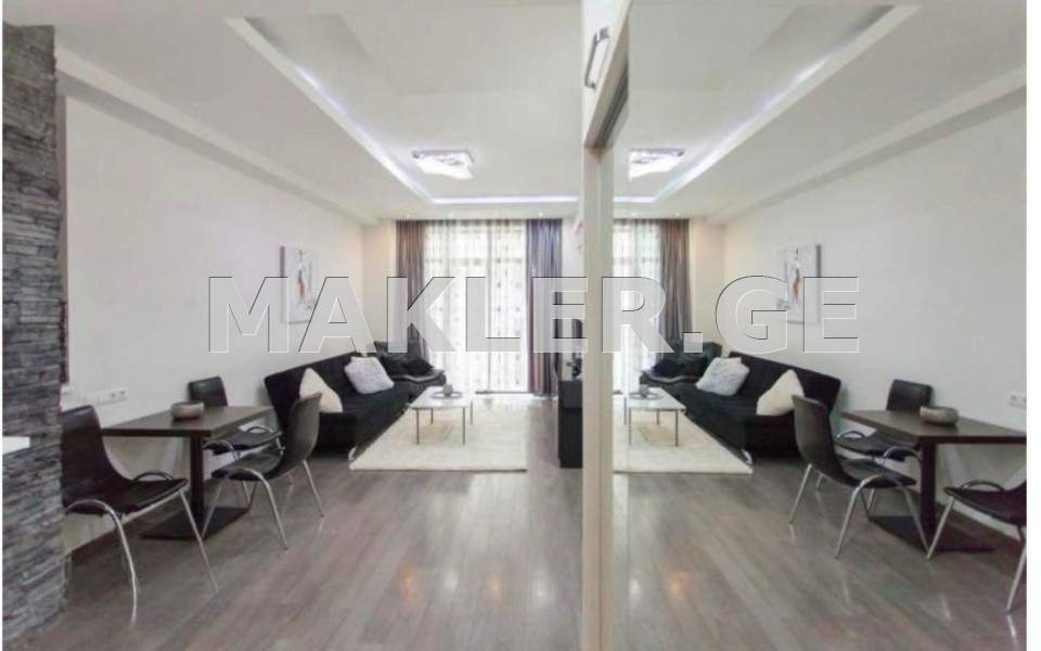  იყიდება 3 ოთახიანი  ბინა მთაწმინდაზე (ძველ თბილისში)  ინგოროყვას ქუჩაზე 