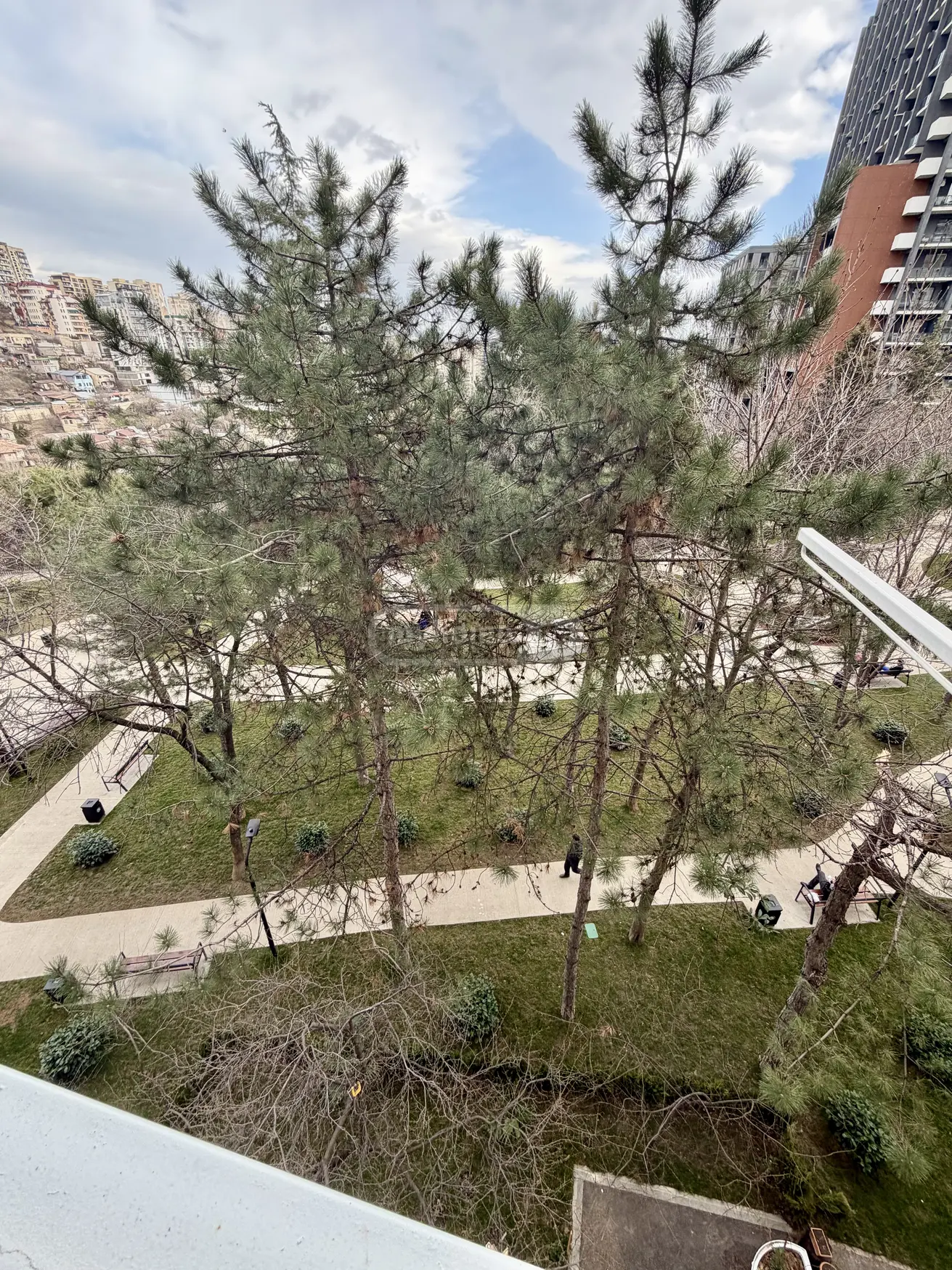  For Rent 3 room  Apartment in Vake dist.  in Kipshidze st. 