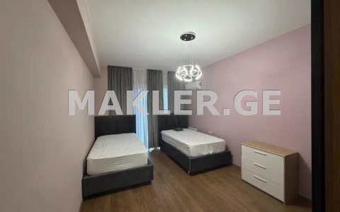  Kiralık 4   Daire in Saburtalo dist.  in Al. Kazbegi Ave. 