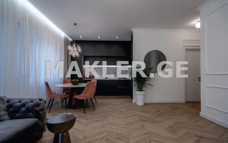  Сдаётся 4 комнатная  Квартира в Сабуртало  на пр. Ал. Казбеги 