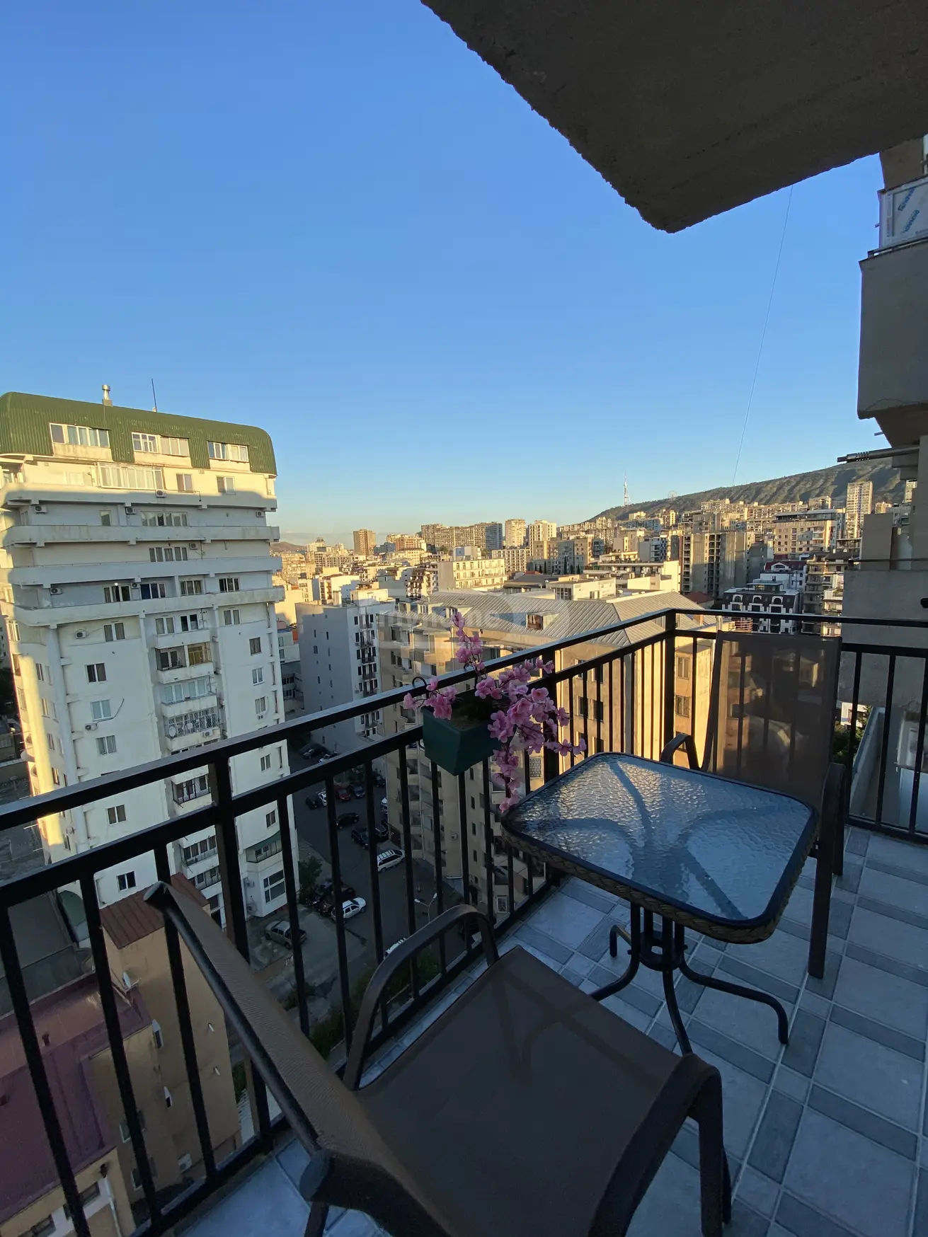  Сдаётся 2 комнатная  Квартира в Сабуртало  на ул. Мицкевича 