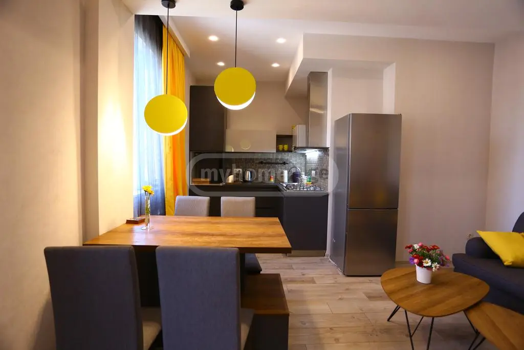  Сдаётся 2 комнатная  Квартира в Сабуртало  на ул. Ана Политковская 