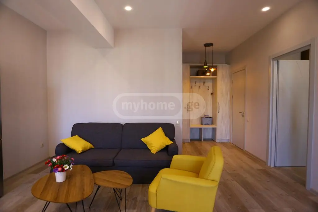  Сдаётся 2 комнатная  Квартира в Сабуртало  на ул. Ана Политковская 