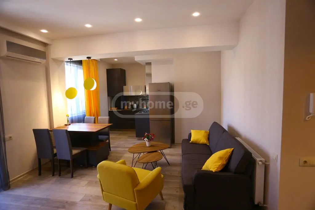  Сдаётся 2 комнатная  Квартира в Сабуртало  на ул. Ана Политковская 