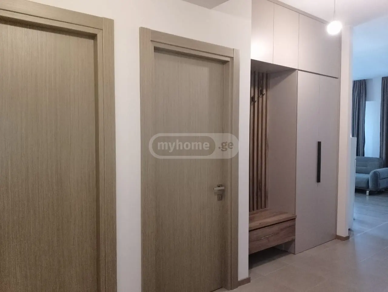  Сдаётся 3 комнатная  Квартира в Сабуртало  на пр. Ал. Казбеги 