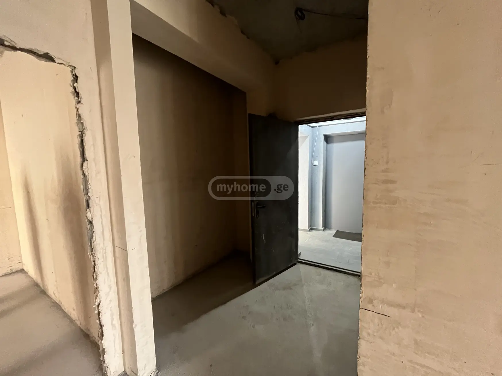  For Sale 3 room  Apartment in Ortachala  in Arthur Leist st. 