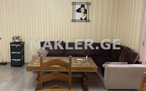  Продается 3 комнатная  Квартира в Навтлуги  на ул. Додашвили 