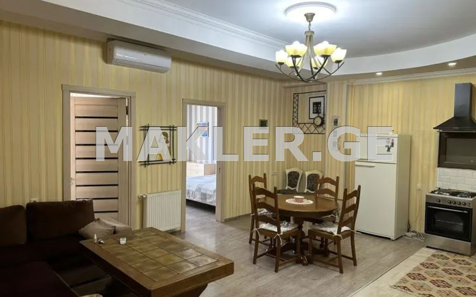  Продается 3 комнатная  Квартира в Навтлуги  на ул. Додашвили 