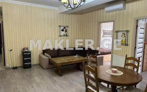  Продается 3 комнатная  Квартира в Навтлуги  на ул. Додашвили 