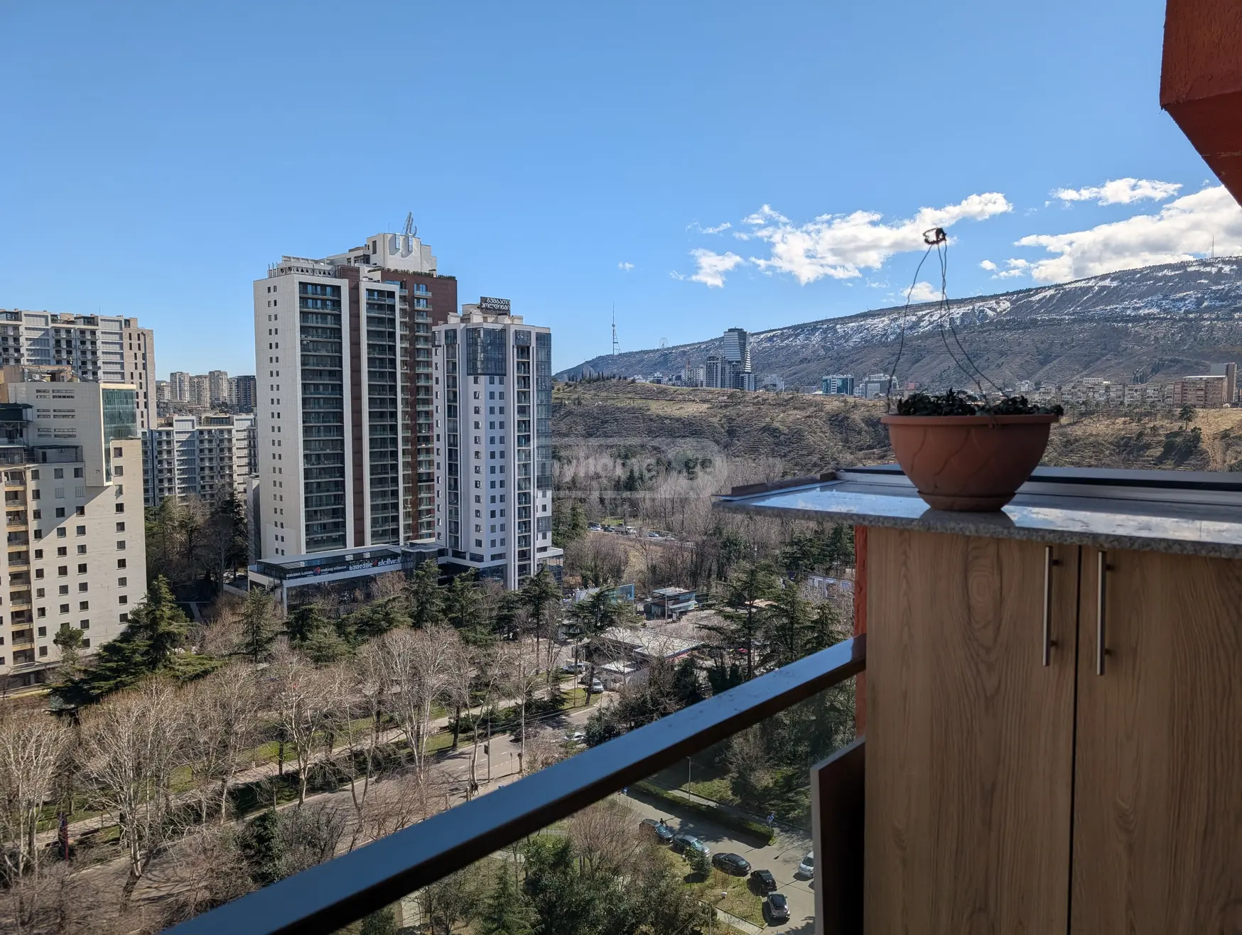  Сдаётся 2 комнатная  Квартира в Ваке  на ул. Тамарашвили 