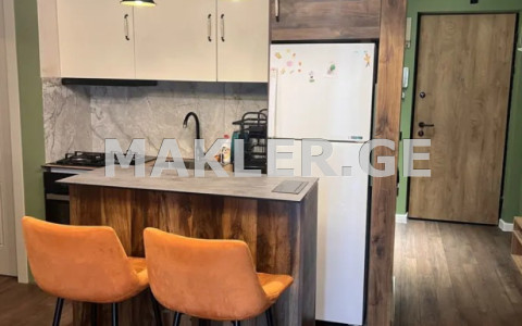  Продается 3 комнатная  Квартира в Сабуртало  на ул. Ана Политковская 