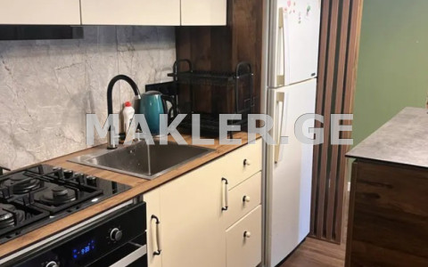  Продается 3 комнатная  Квартира в Сабуртало  на ул. Ана Политковская 