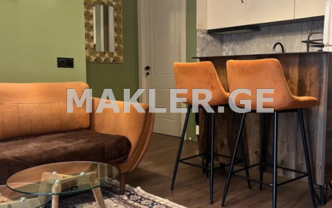  Продается 3 комнатная  Квартира в Сабуртало  на ул. Ана Политковская 