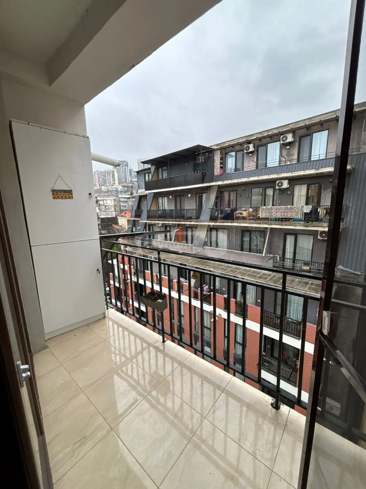  Kiralık 3   Daire in Saburtalo dist.  in Gazapxuli st. 