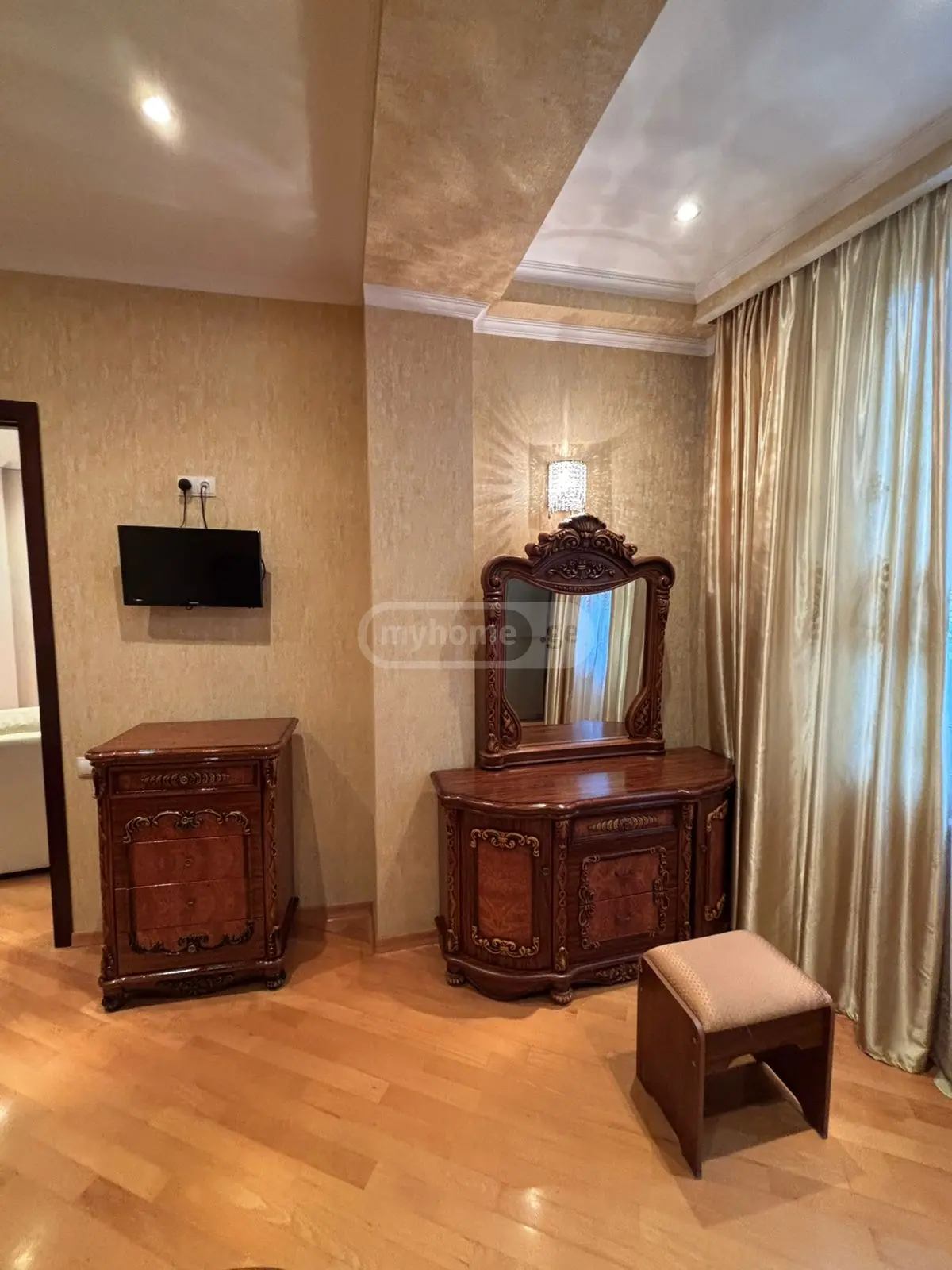  Kiralık 3   Daire in Saburtalo dist.  in Gazapxuli st. 