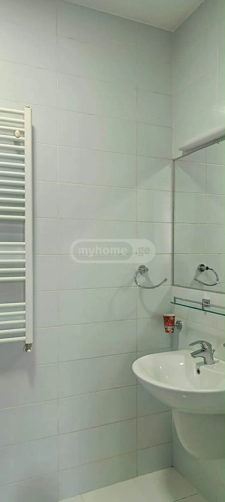  ქირავდება 3 ოთახიანი  ბინა საბურთალოზე  ფანასკერტელ-ციციშვილის ქუჩაზე 