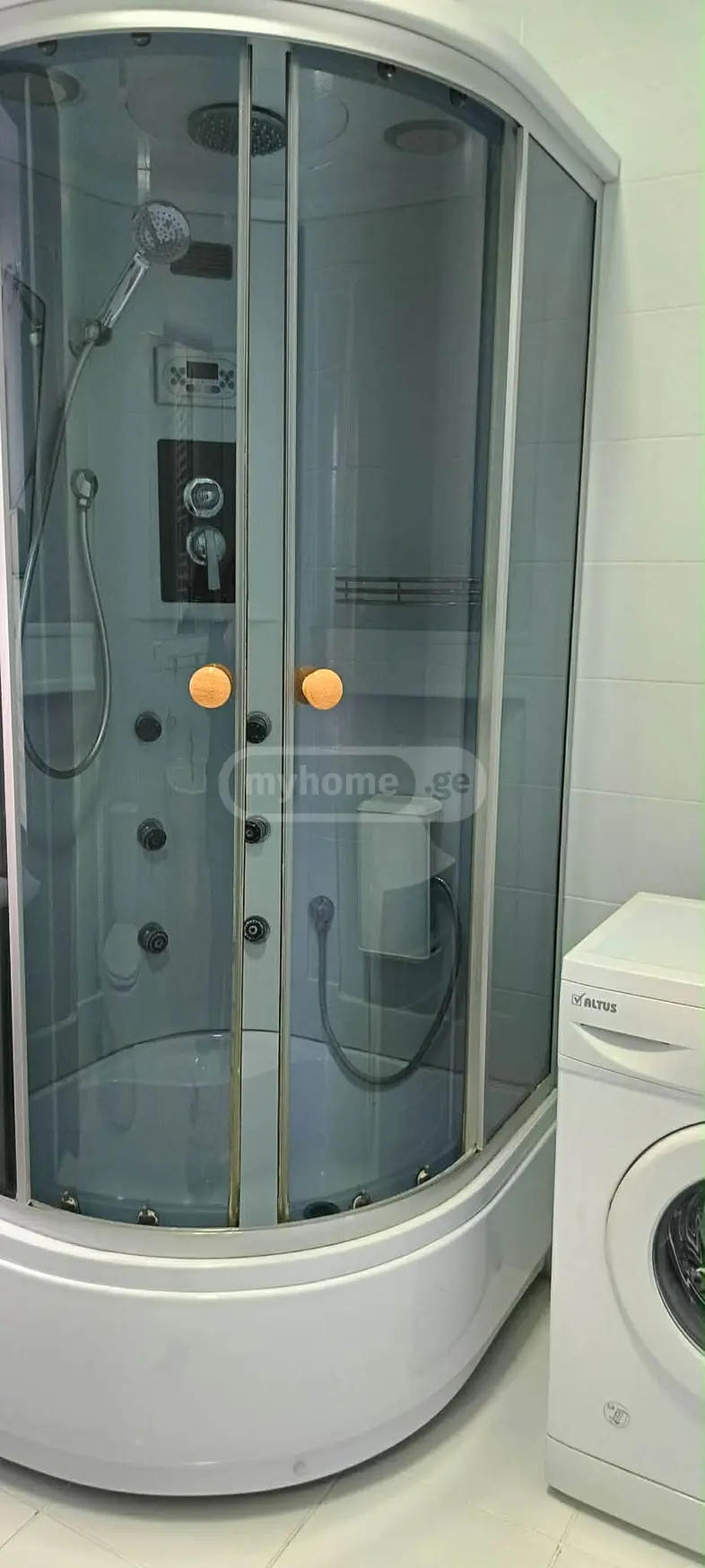  ქირავდება 3 ოთახიანი  ბინა საბურთალოზე  ფანასკერტელ-ციციშვილის ქუჩაზე 