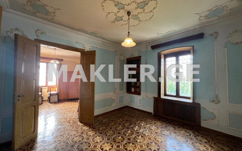  出售 4 room  公寓 楚古雷蒂区  in Ninoshvili st. 