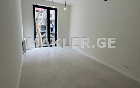  Kiralık 124 m²  İşyeri in Saburtalo dist.  in Al. Kazbegi Ave. 