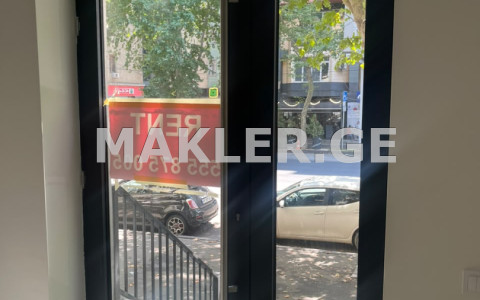  للإيجار 124 m² space تجاري في منطقة سابورتالو  in Al. Kazbegi Ave. 