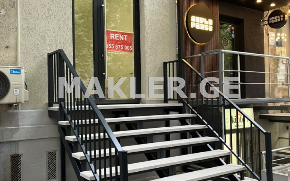  للإيجار 124 m² space تجاري في منطقة سابورتالو  in Al. Kazbegi Ave. 