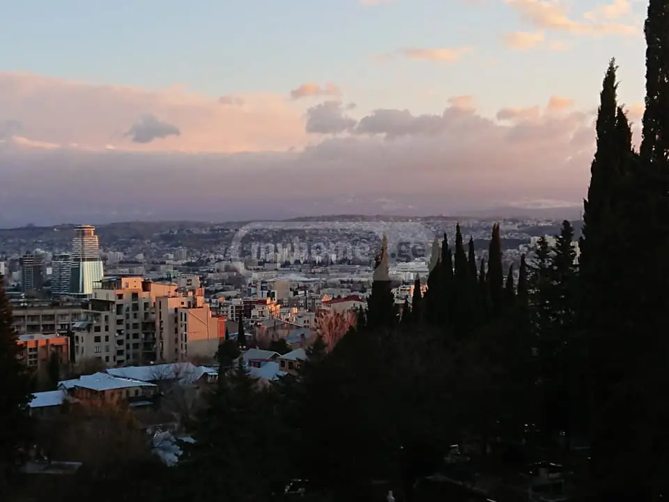  For Sale 3 room  Apartment in Vera dist.  in Rcheulishvili st. 