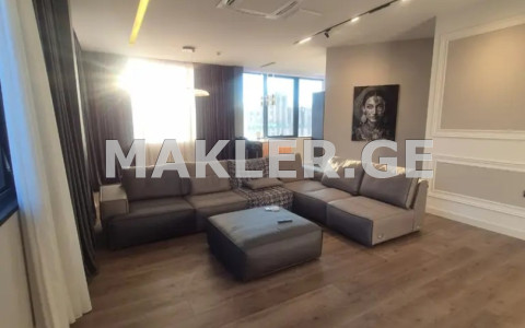  ქირავდება 3 ოთახიანი  ბინა ვაკეში  ი. ჭავჭავაძის გამზ. 