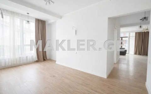  ქირავდება 5 ოთახიანი  ბინა ვაკეში  გიორგი დანელიას ქუჩაზე 