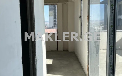  იყიდება 4 ოთახიანი  ბინა საბურთალოზე  ნუცუბიძის ქუჩაზე 