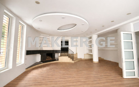  იყიდება 840 m² ფართობის ოფისი ვაკეში  გიორგი დანელიას ქუჩაზე 