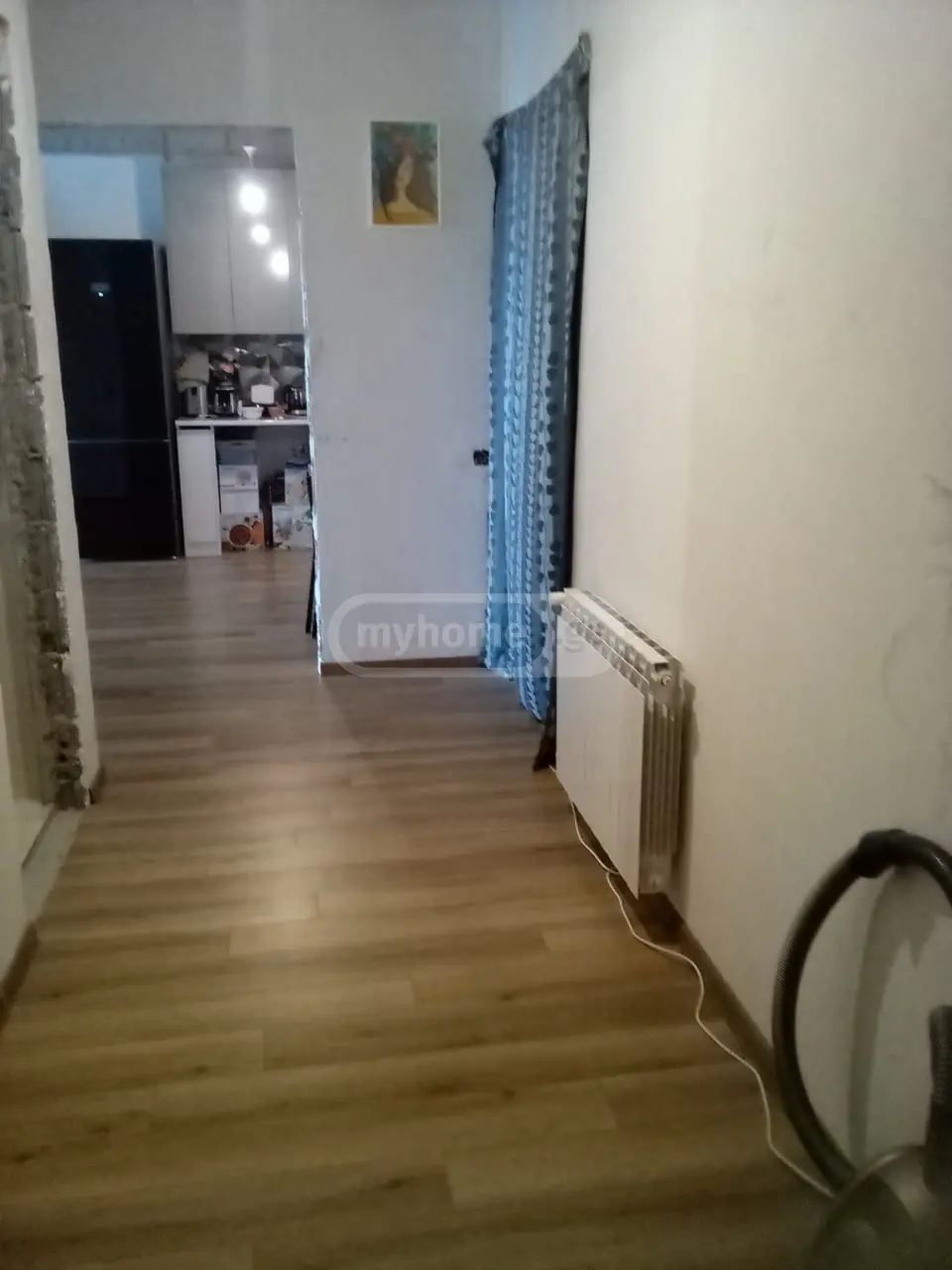  Продается 4 комнатная  Квартира в Исани  на ул. Навтлуги 