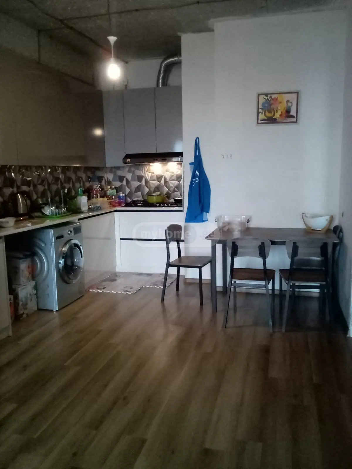  Продается 4 комнатная  Квартира в Исани  на ул. Навтлуги 