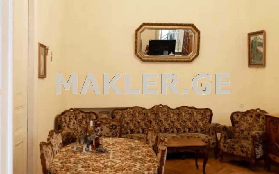  Satılık 3   Daire in Mtatsminda dist. (Old Tbilisi)  in Mtkvari st. 