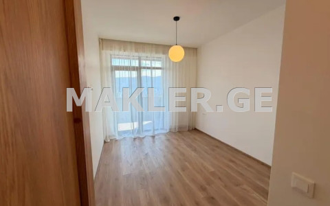  იყიდება 2 ოთახიანი  ბინა საბურთალოზე